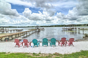 Florida Family Home with Dock on Saw Mill Lake!
